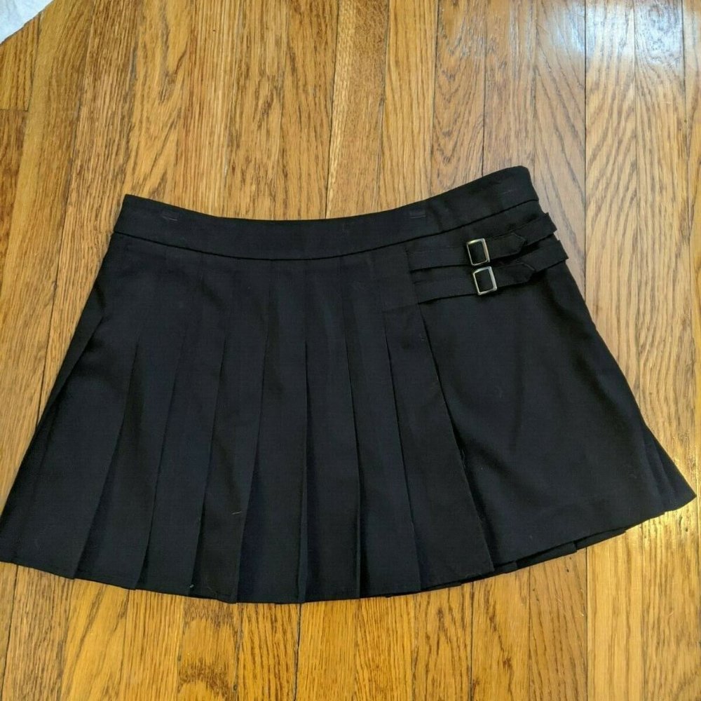 Bebe Black Skater Pleated Size 8 Mini Skirt - Picture 3 of 11